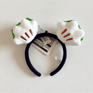 LAST ONE 💚 Tokyo Disney bao bun headband ears